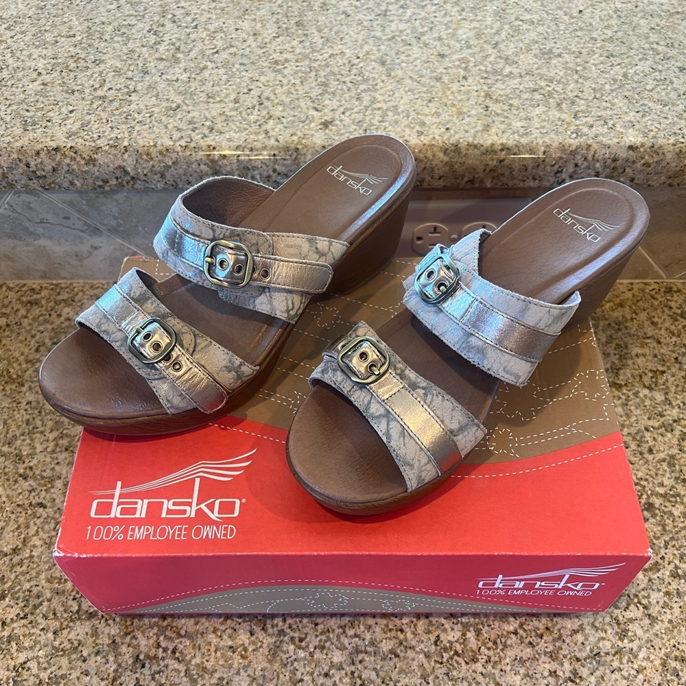 Dansko Jessie Marble Suede Sandle, EU 41 US 10 1/2, Taupe